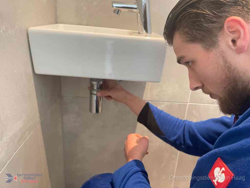 Wastafel Ontstoppen Denhaag